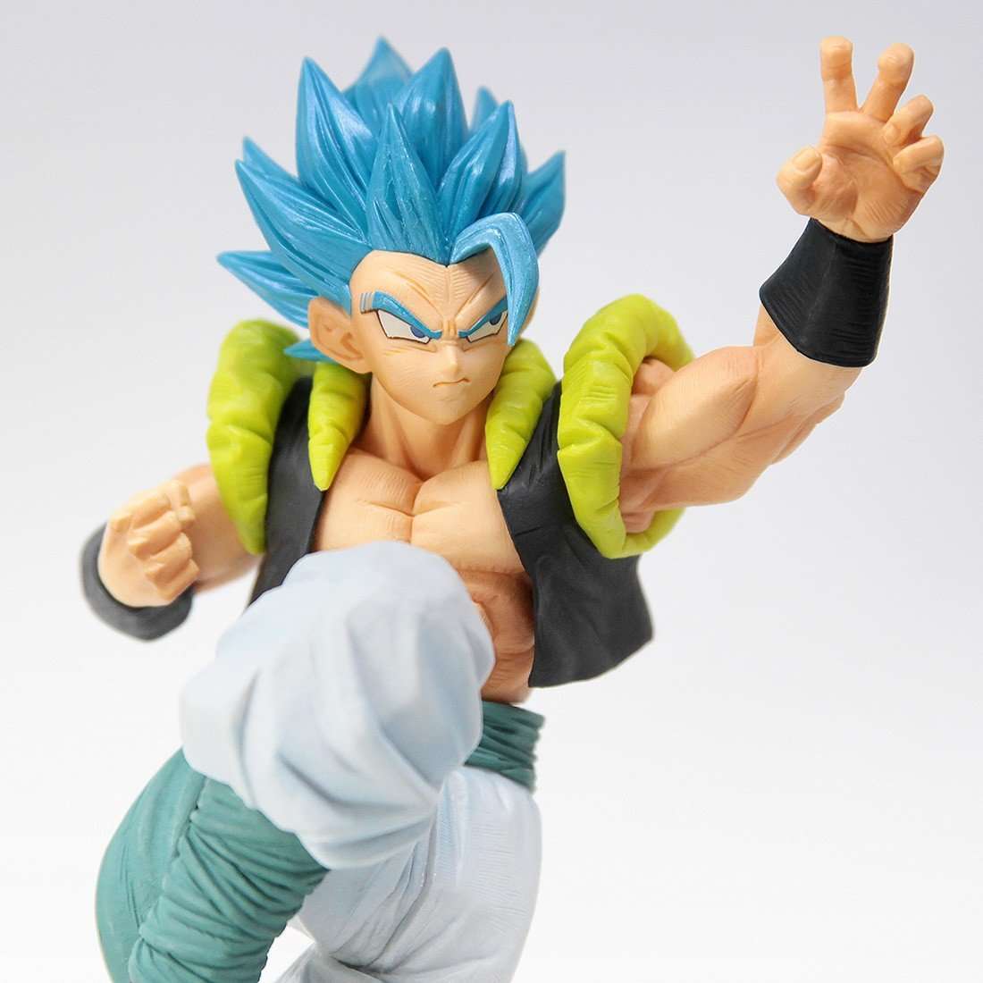 Mua Mô Hình Lắp Ráp GOGETA SUPER SAIYAN GOD Dragon Ball Figure-Rise Mua Mô Hình Lắp Ráp GOGETA SUPER SAIYAN GOD Dragon Ball Figure-Rise
