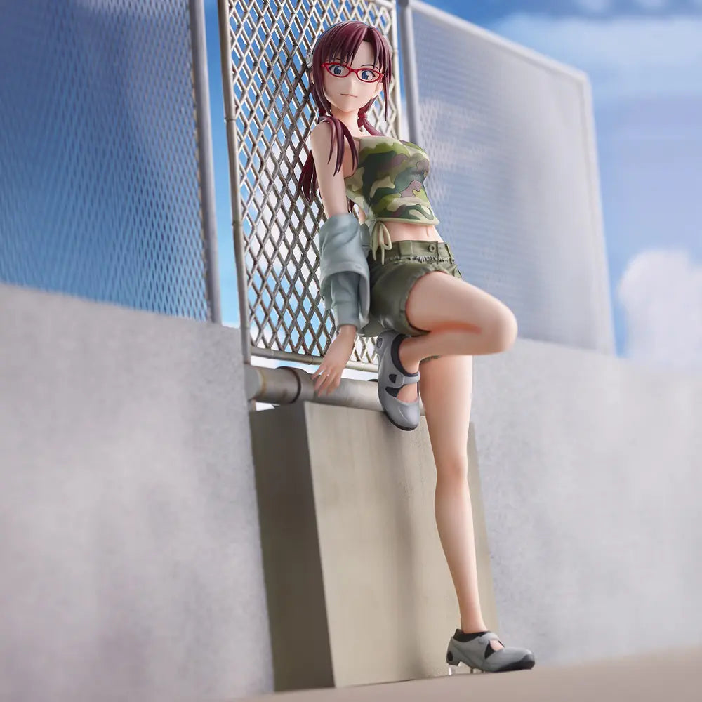 EVANGELION MARI MAKINAMI ILLUSTRIOUS REBUILD SCALE FIGURE