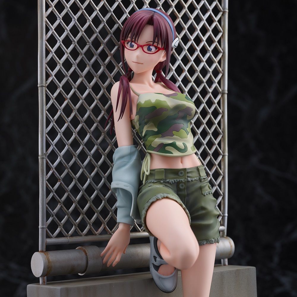 EVANGELION MARI MAKINAMI ILLUSTRIOUS REBUILD SCALE FIGURE
