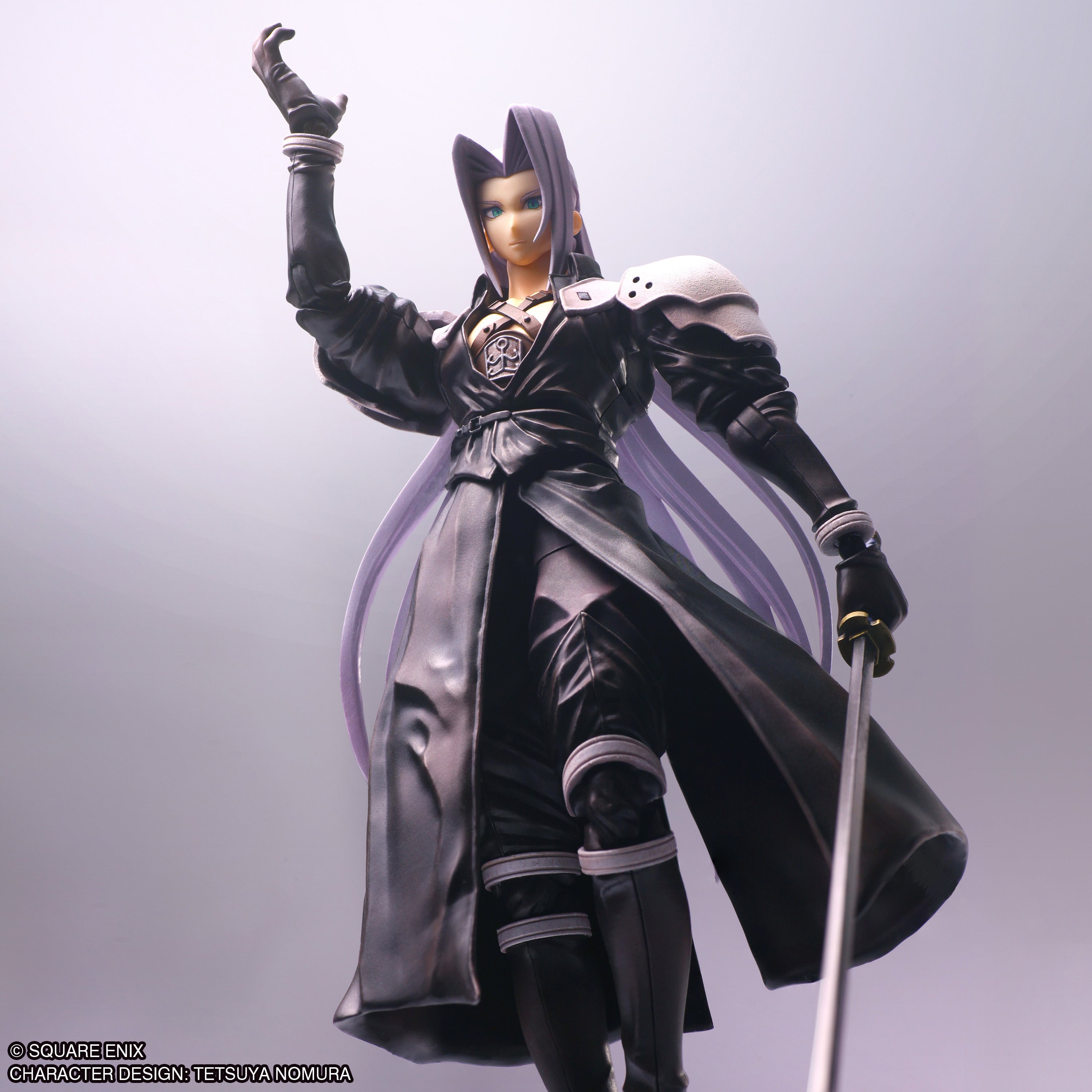 FINAL FANTASY VII - SEPHIROTH STRUCTURE ARTS ACTION FIGURE