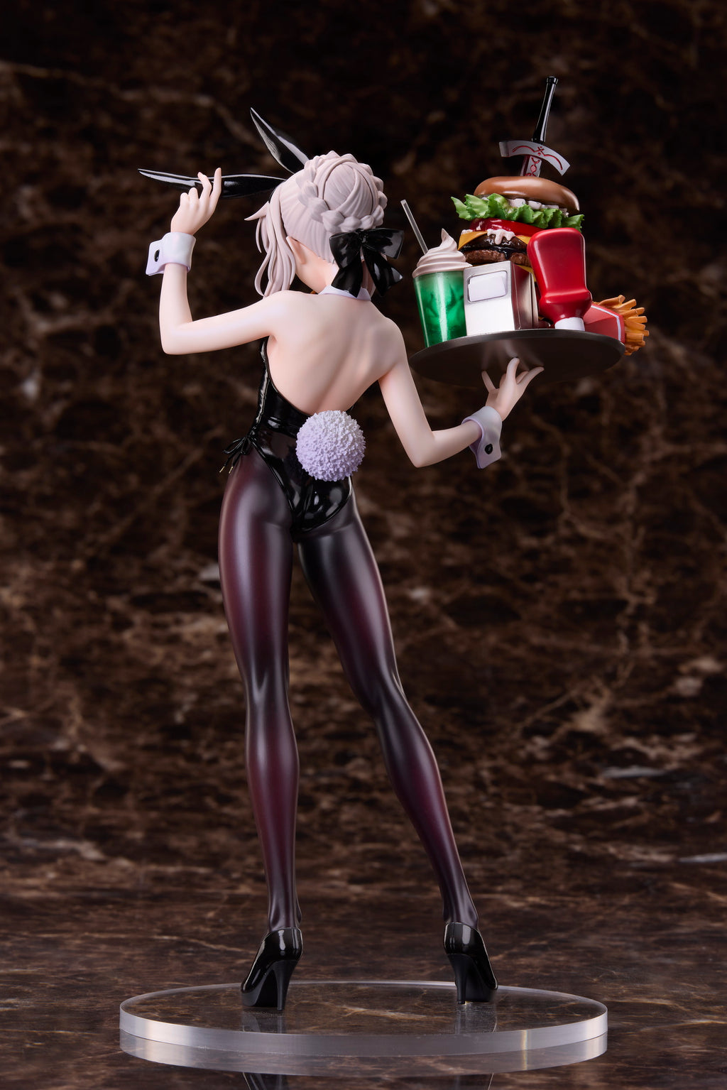 FATE/GRAND ORDER - SABER/ALTRIA PENDRAGON (ALTER) BUNNY VER. 1/7 SCALE FIGURE