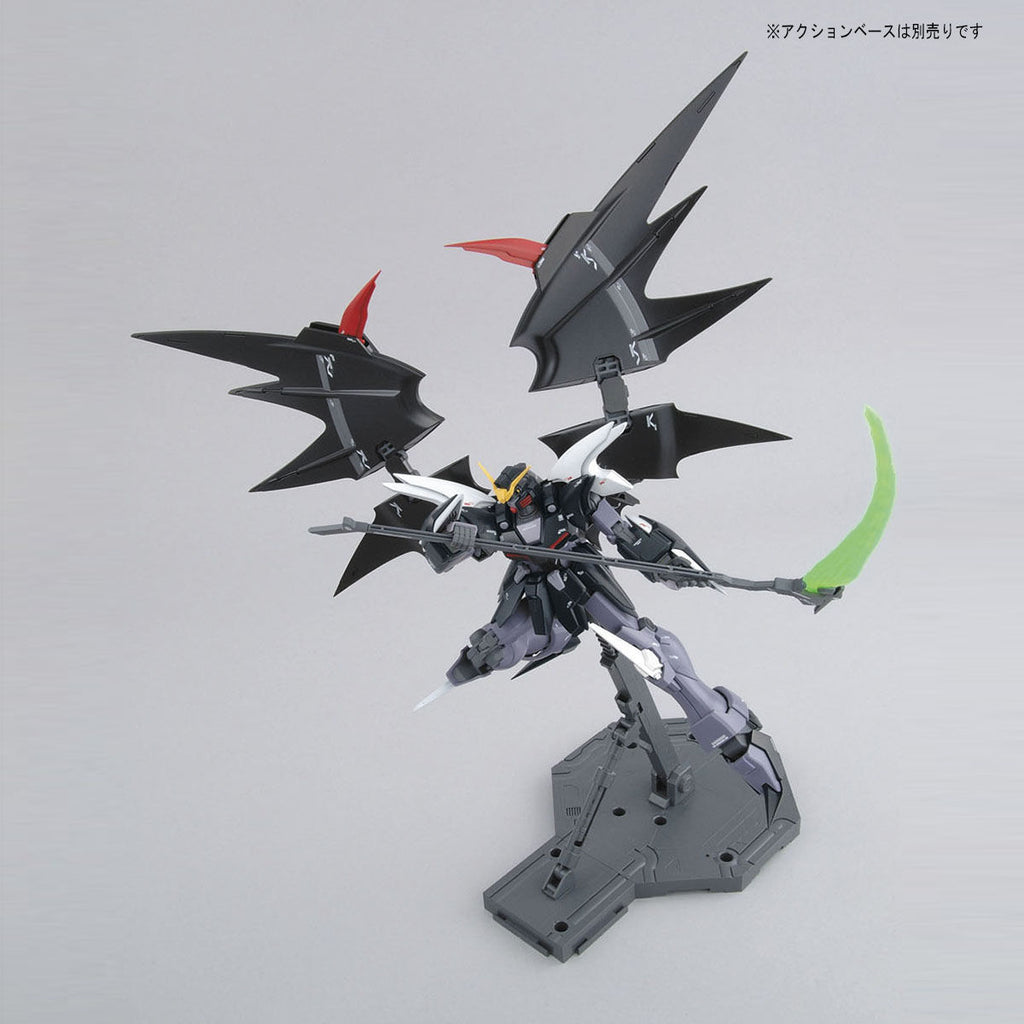 GUNDAM WING - GUNDAM DEATHSCYTHE HELL MG 1/100 MODEL KIT