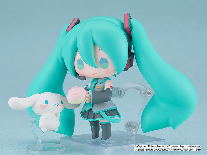 HATSUNE MIKU X CINNAMOROLL NENDOROID FIGURE COLLABORATION VER.