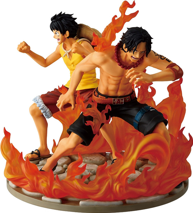 ONE PIECE - PORTGAS D. ACE & MONKEY D. LUFFY (DRAMATIC MEMORIES) REVIBLE MOMENT ICHIBANSHO FIGURE