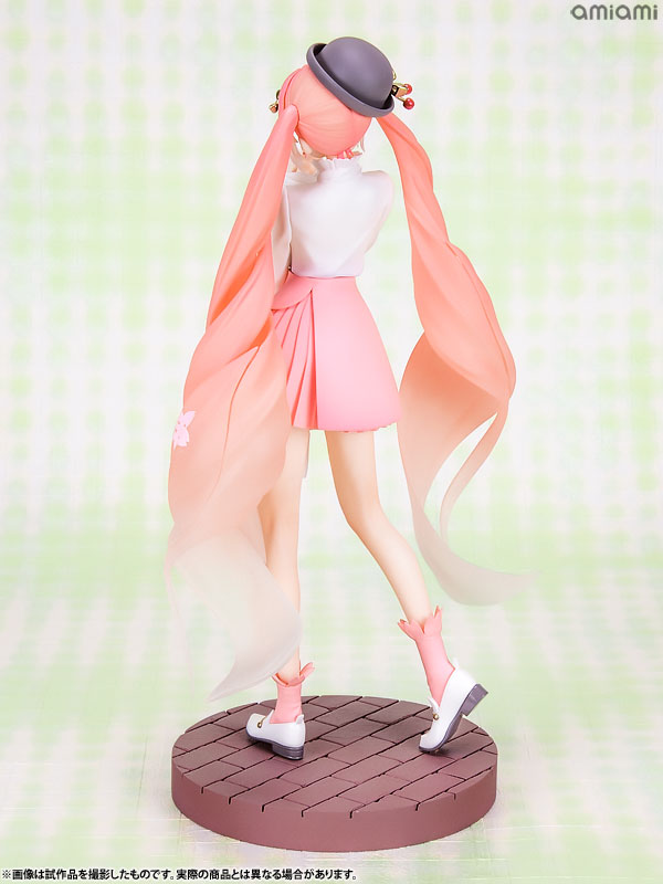 HATSUNE MIKU - SAKURA MIKU "HANAMI OUTFIT VER." POP UP PARADE FIGURE