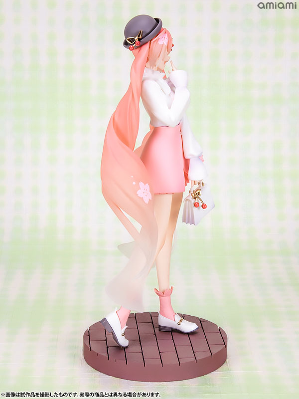 HATSUNE MIKU - SAKURA MIKU "HANAMI OUTFIT VER." POP UP PARADE FIGURE