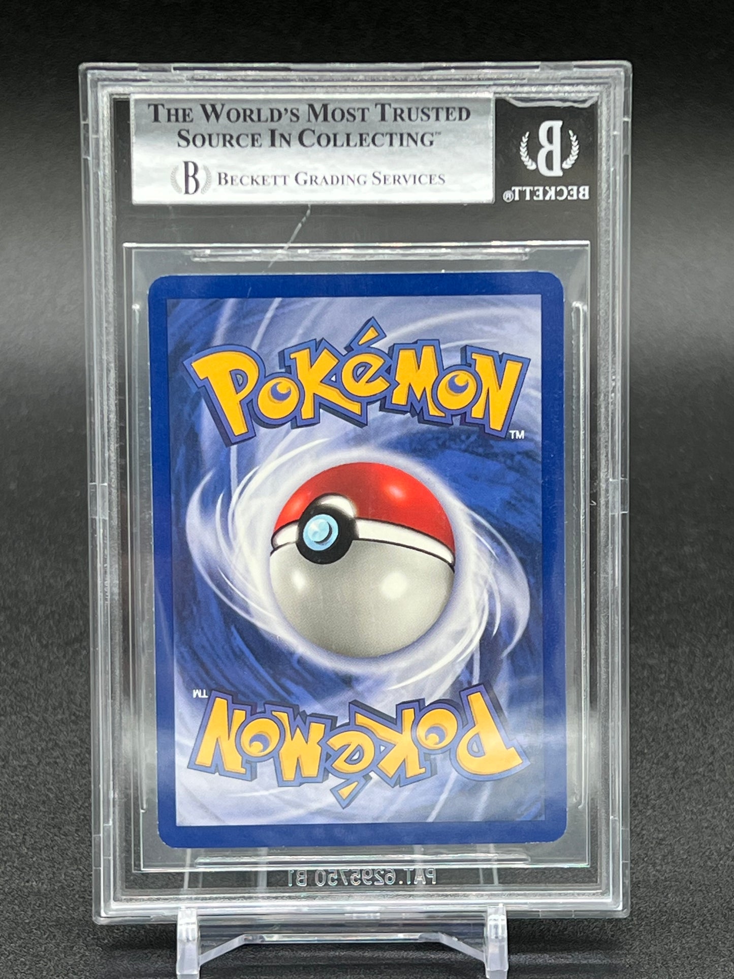 1999 POKEMON FOSSIL 1ST EDITION #26 MAGNETON NEAR MINT-MINT+ GRADE 8.5