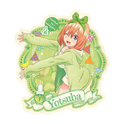 QUINTESSENTIAL QUINTUPLETS TRAVEL STICKER - Yotsuba
