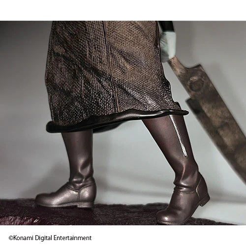 SILENT HILL 2 - PYRAMID HEAD PVC FIGURE