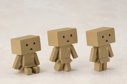 DANBOARD WAI WAI MINI TRADING FIGURE