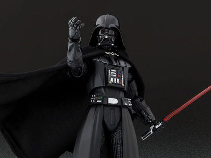 STAR WARS S.H. FIGUARTS DARTH VADER WITH EXCLUSIVE BASE DEATH STAR 2 FIGURE