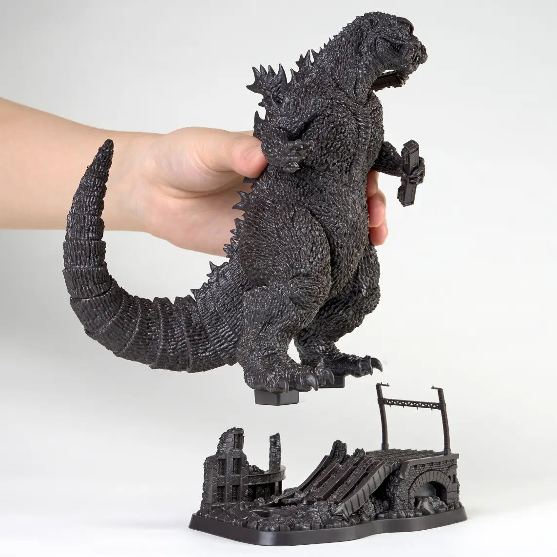 GODZILLA RE:IMAGINATION ARTPLA SCULPTURE WORKS MODEL KIT