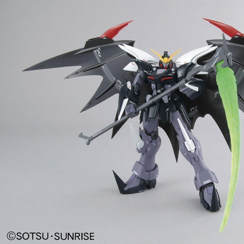 GUNDAM WING - GUNDAM DEATHSCYTHE HELL MG 1/100 MODEL KIT