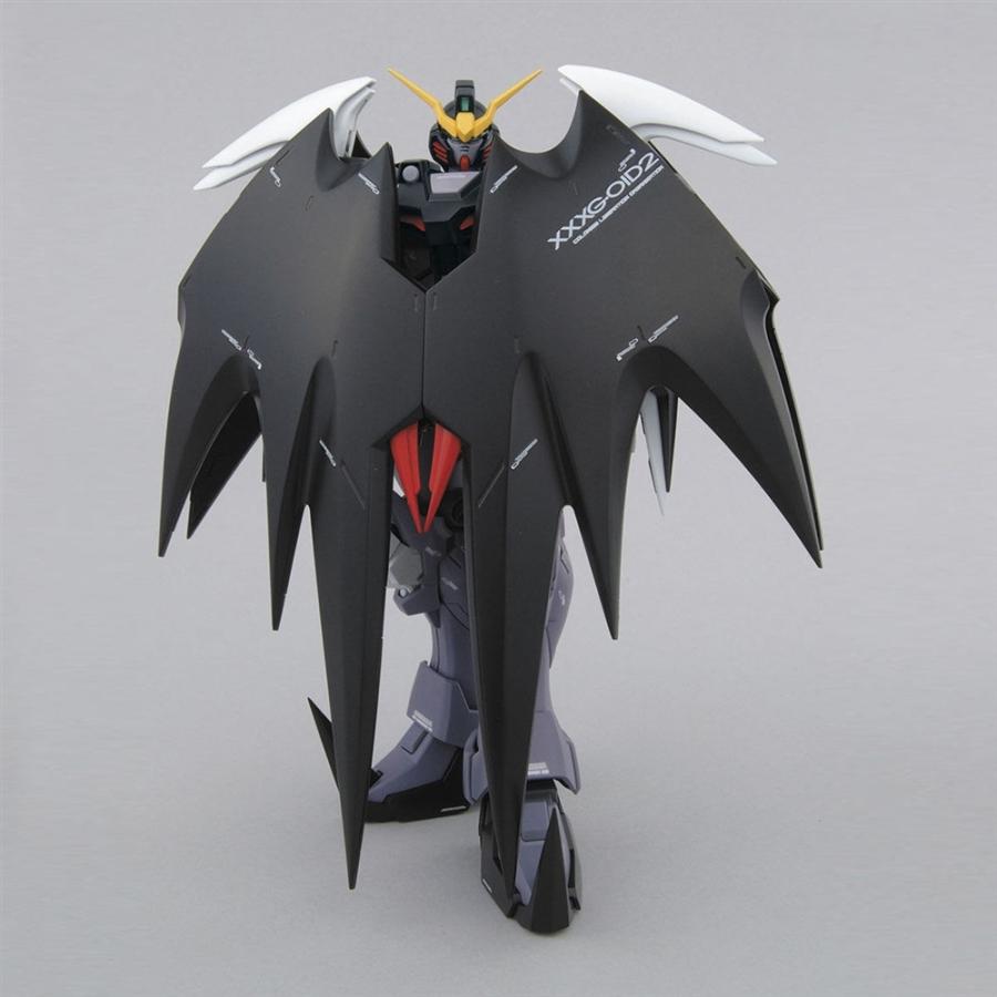 GUNDAM WING - GUNDAM DEATHSCYTHE HELL MG 1/100 MODEL KIT