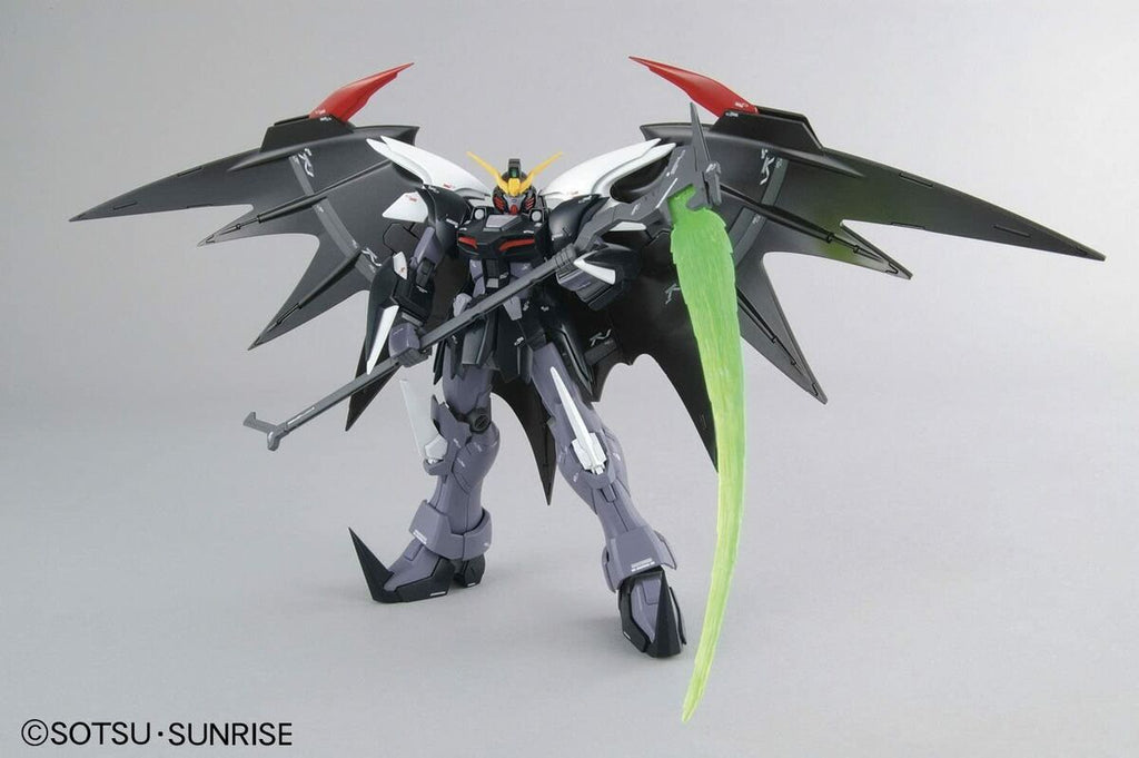 GUNDAM WING - GUNDAM DEATHSCYTHE HELL MG 1/100 MODEL KIT